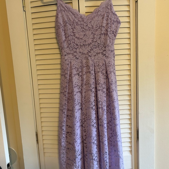Elegant Purple Lace Dress - Picture 2 of 6
